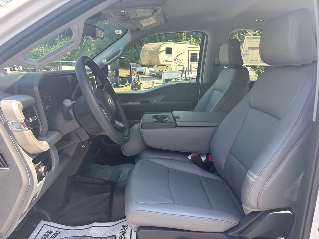 New 2026 Ford F350 XL AWD/4WD image 16