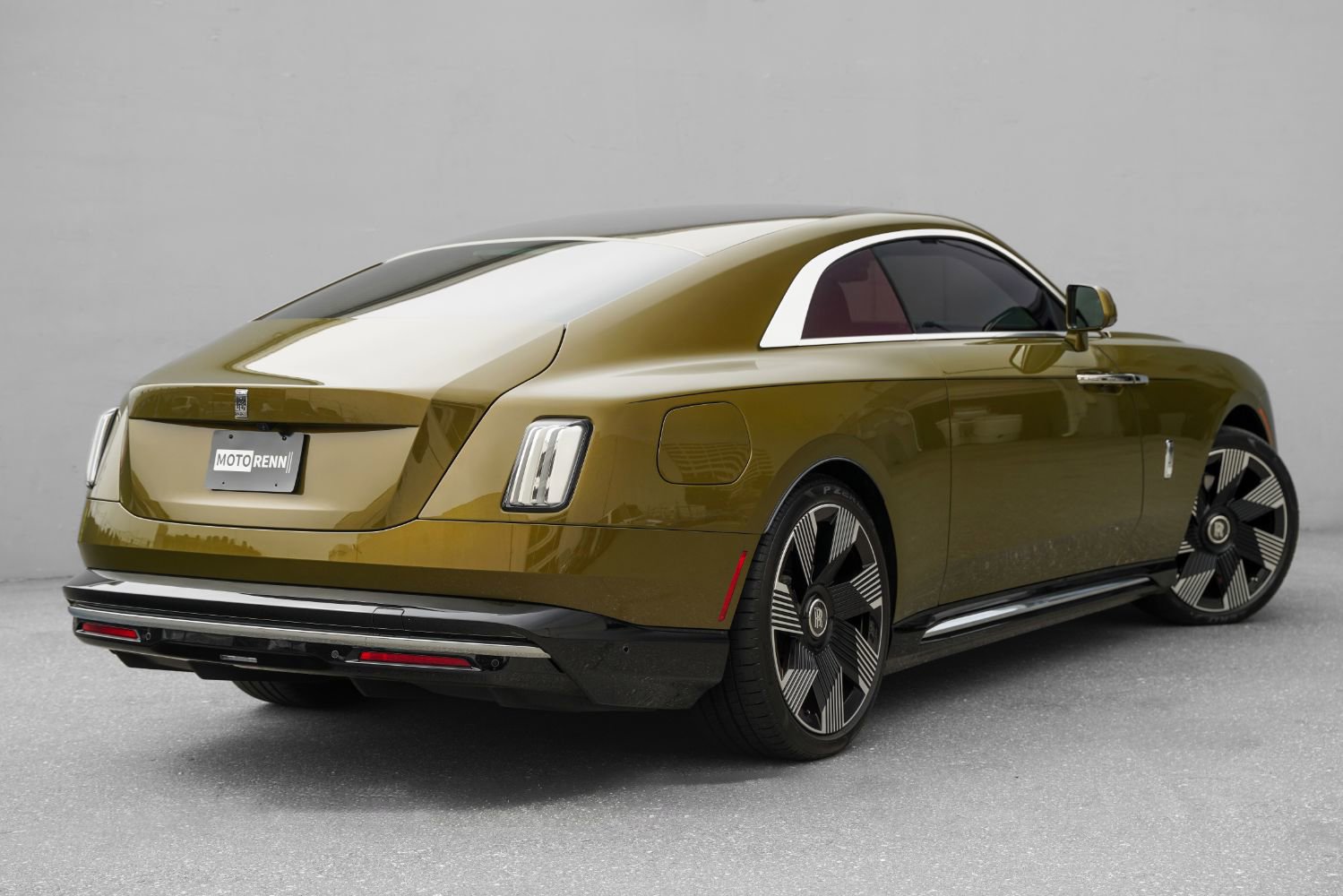 Used 2024 Rolls-Royce Spectre w/ Spectre Launch Package AWD/4WD image 4