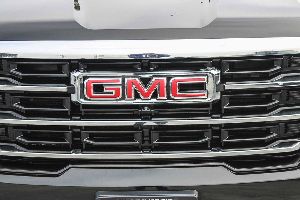 Used 2024 GMC Acadia Elevation AWD/4WD image 5