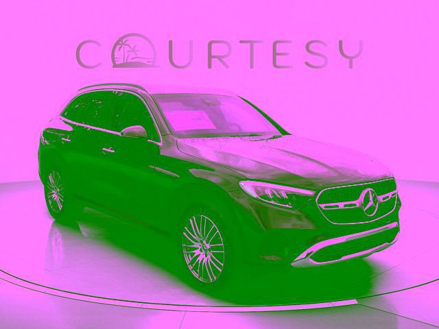 Certified 2026 Mercedes-Benz GLC 300 image 3
