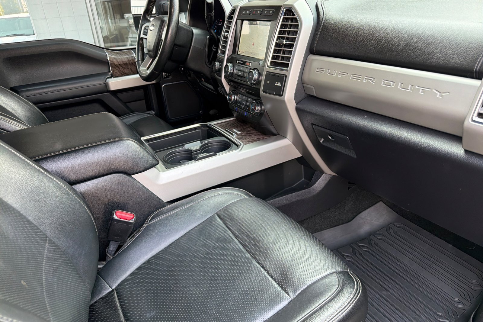 Used 2017 Ford F350 Lariat w/ Lariat Ultimate Package AWD/4WD image 12