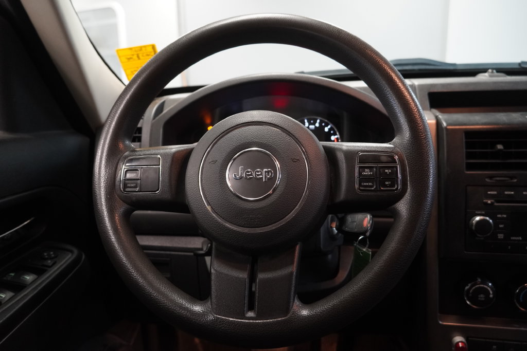 Used 2012 Jeep Liberty Sport AWD/4WD image 18