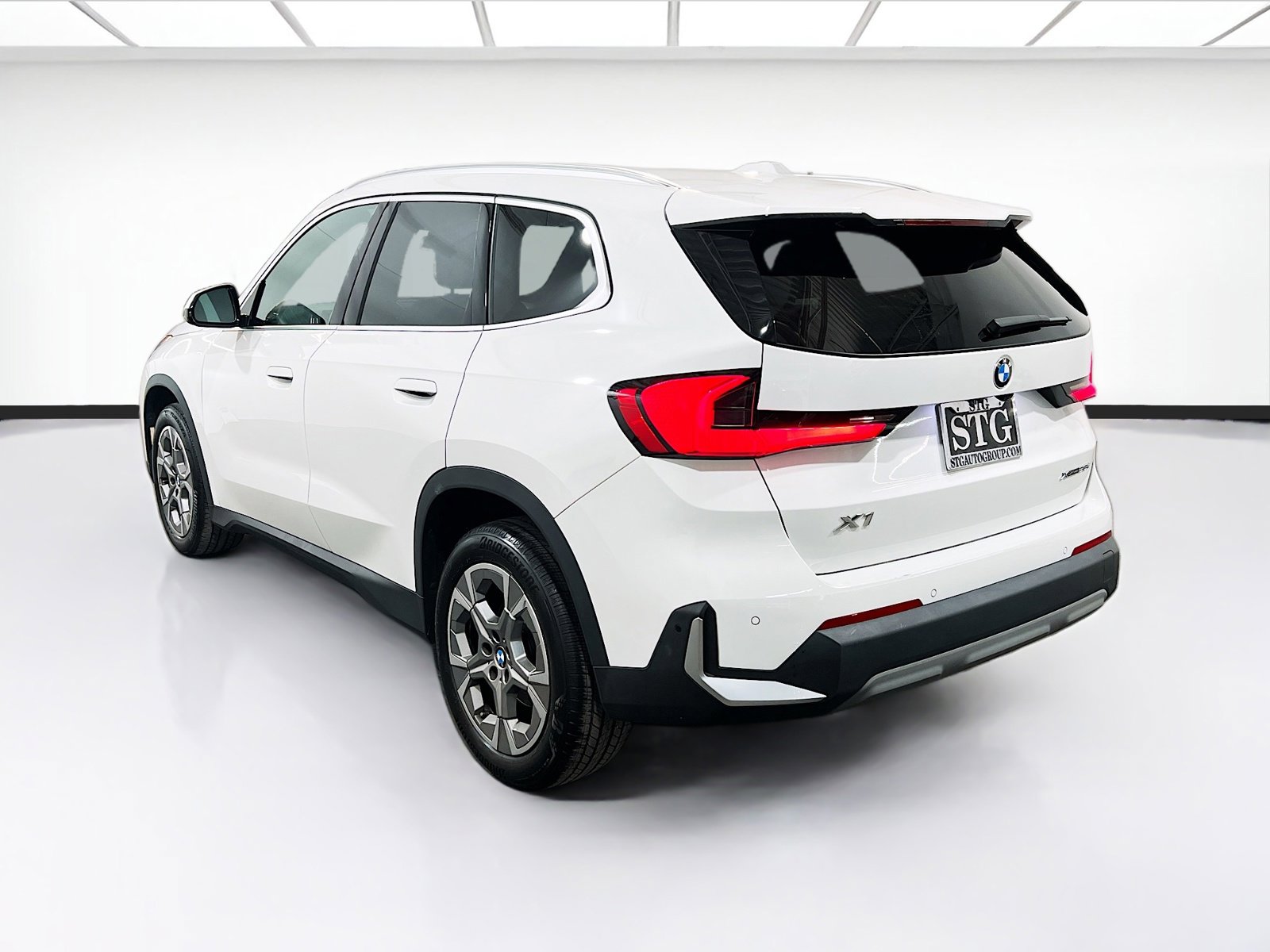 Used 2023 BMW X1 xDrive28i image 6