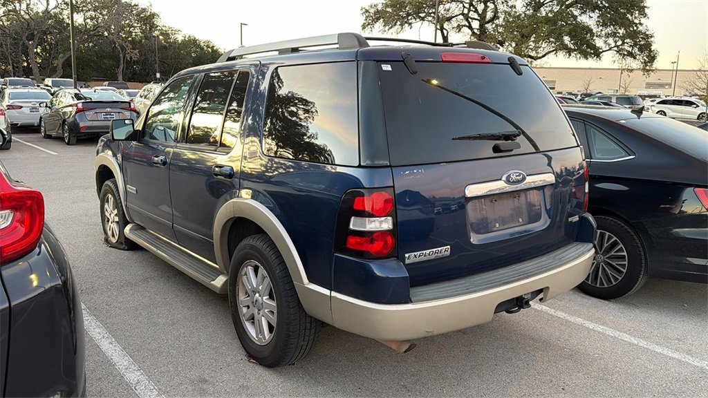 Used 2007 Ford Explorer Eddie Bauer image 4
