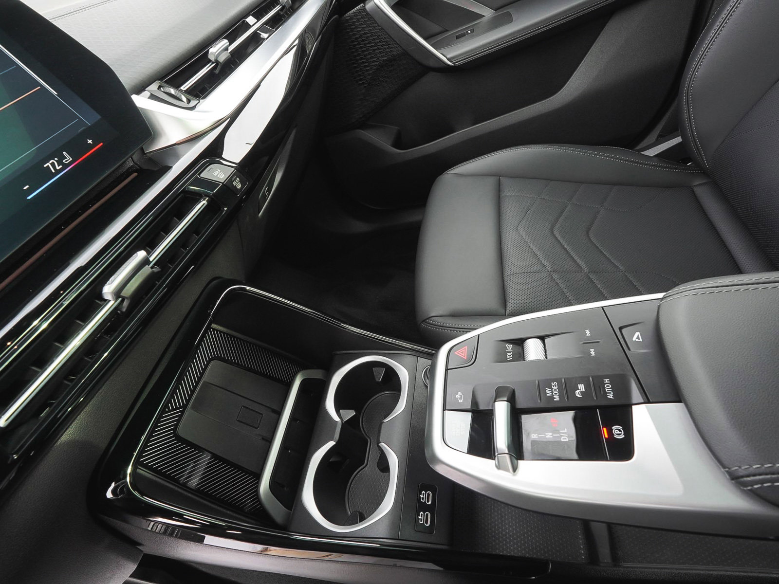 Used 2025 BMW X2 xDrive28i image 25