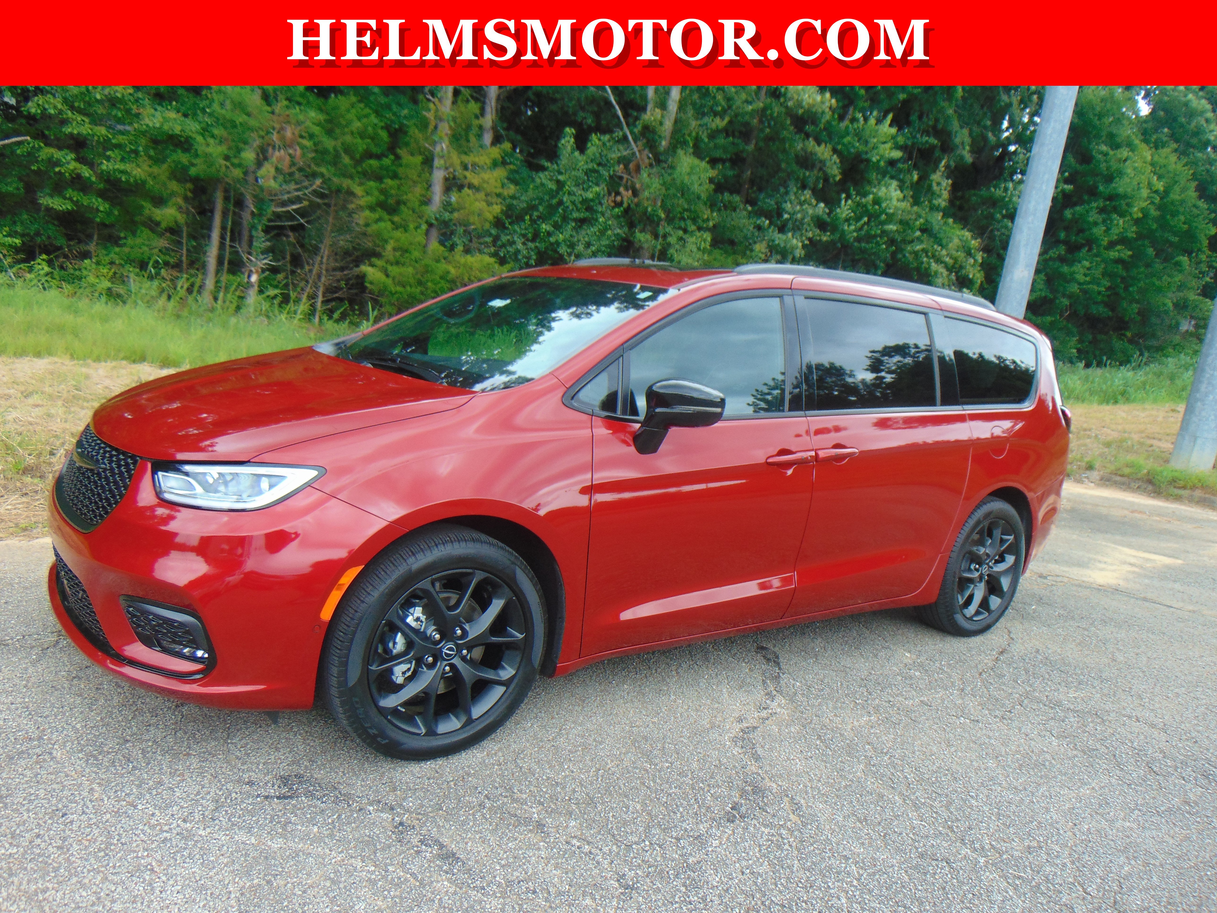 Certified 2025 Chrysler Pacifica Limited FWD image 7