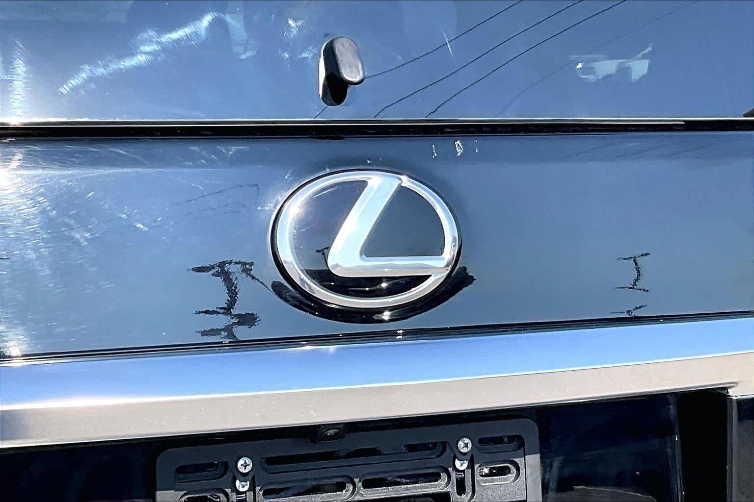 Used 2022 Lexus GX 460 Premium w/ Premium Package AWD/4WD image 10