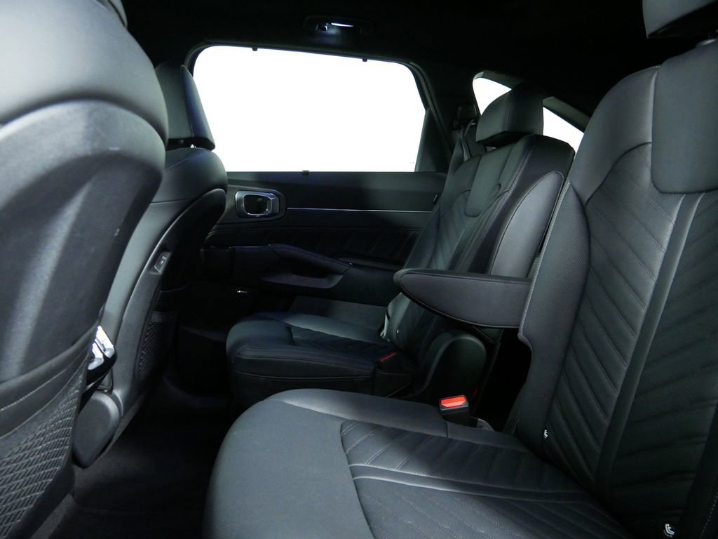 Certified 2025 Kia Sorento SX Prestige image 16