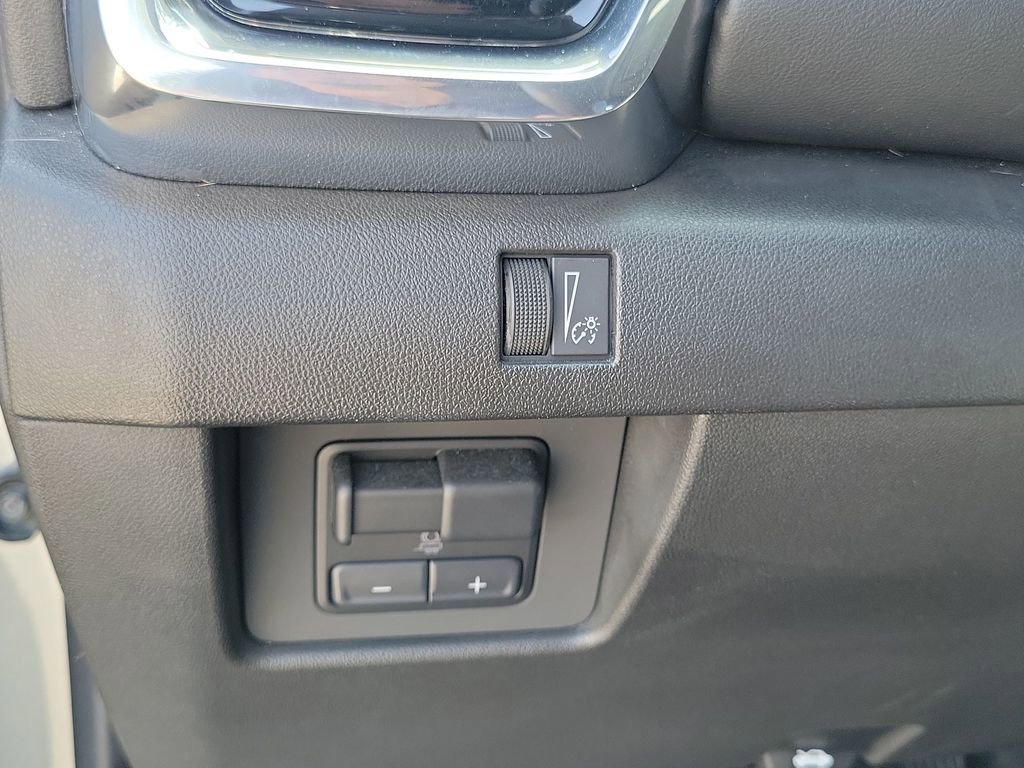 Used 2023 GMC Canyon Elevation w/ Elevation Premium Package image 17