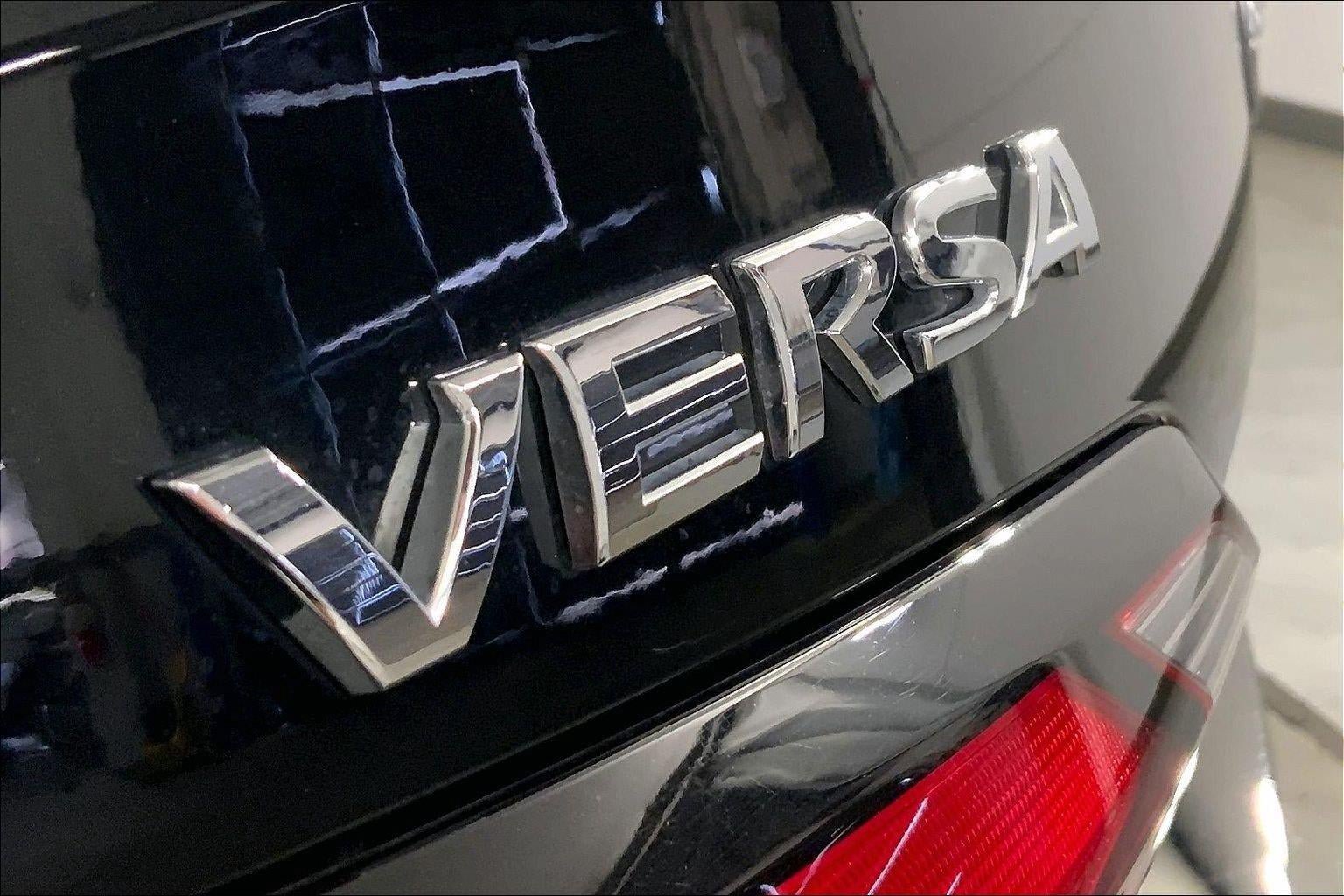 Used 2025 Nissan Versa SV FWD image 8