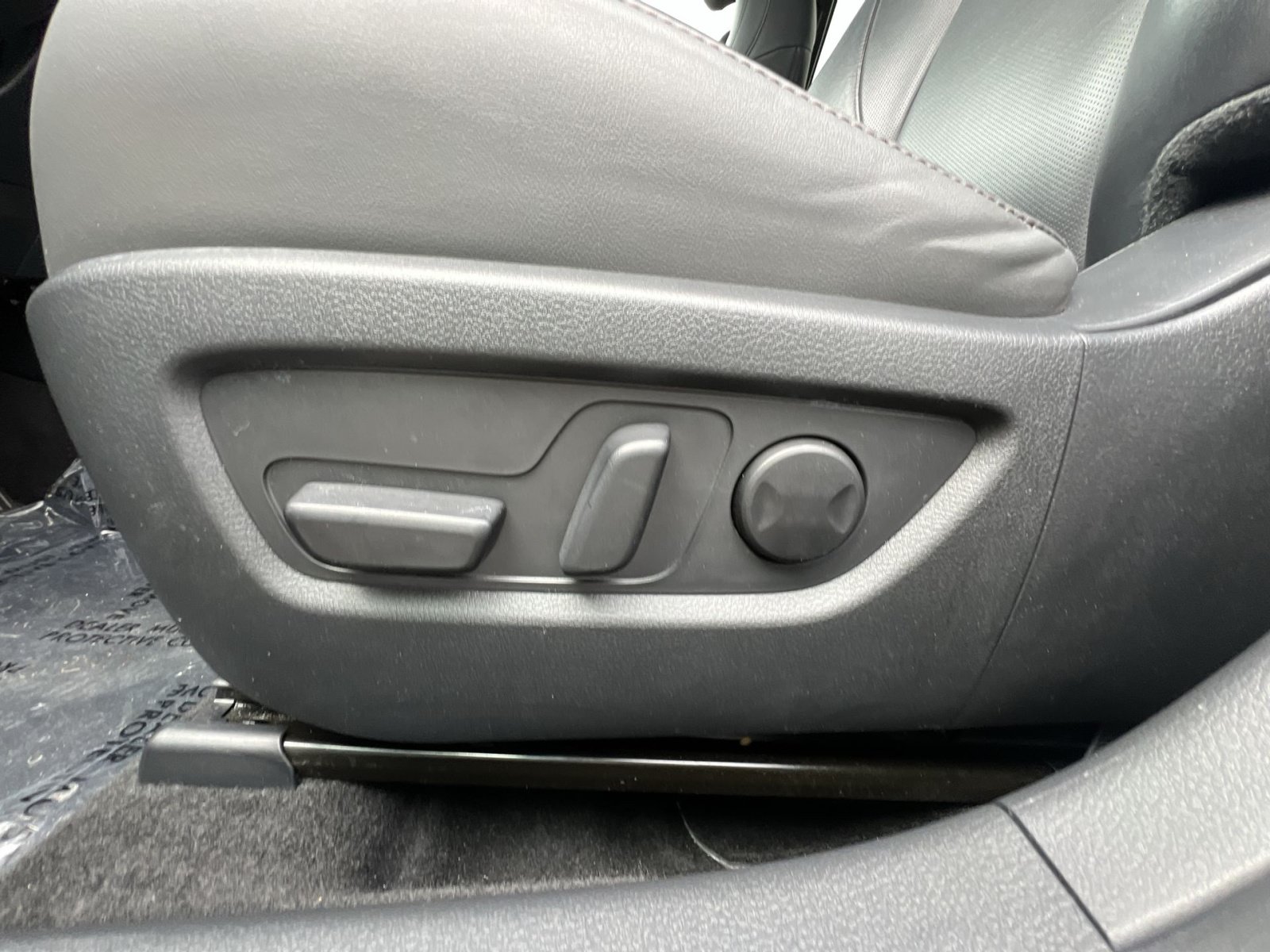 Used 2025 MAZDA CX-30 AWD 2.5 S w/ Premium Package image 22