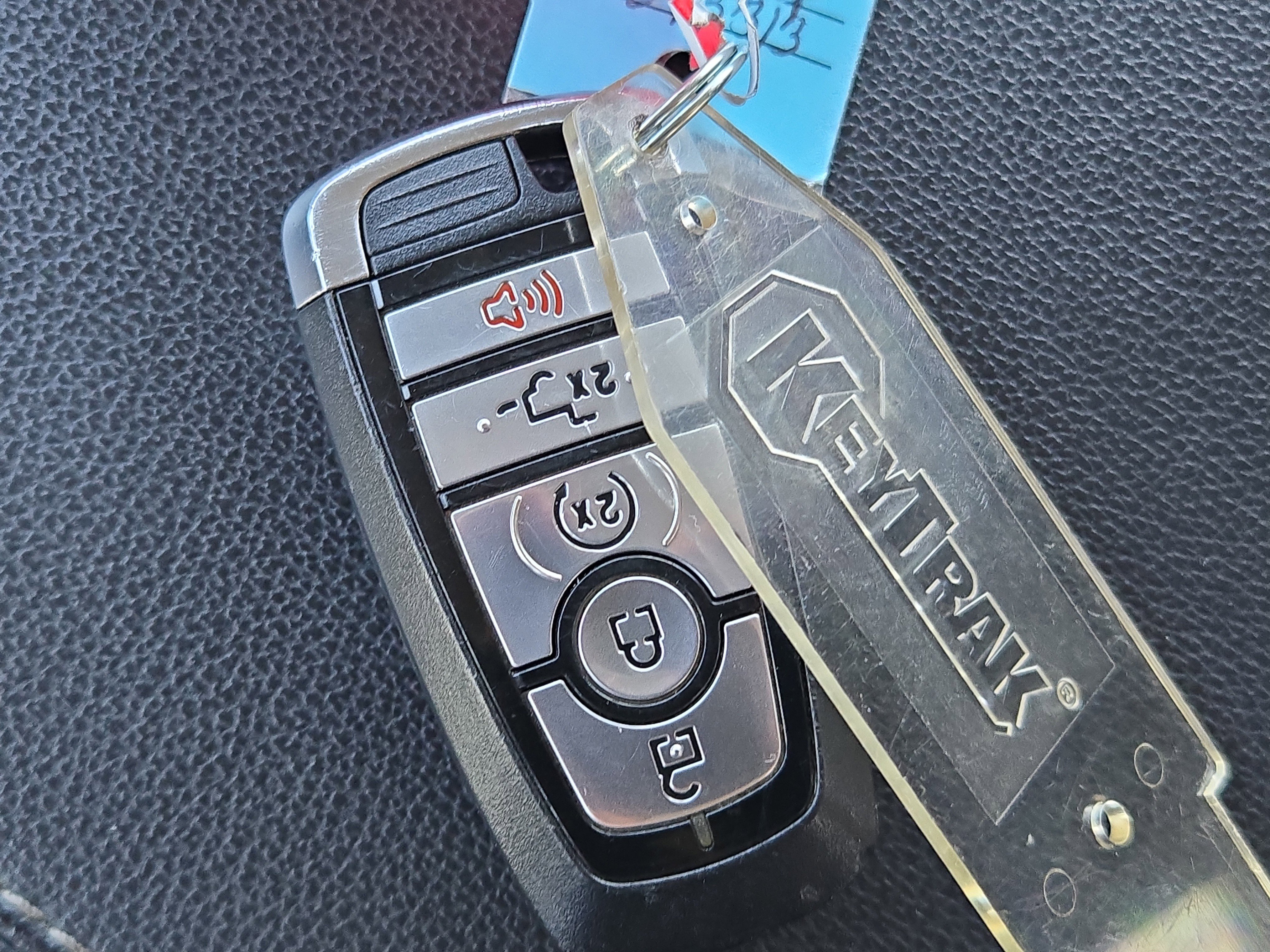 Used 2022 Ford F150 Lariat w/ Max Trailer Tow Package image 28