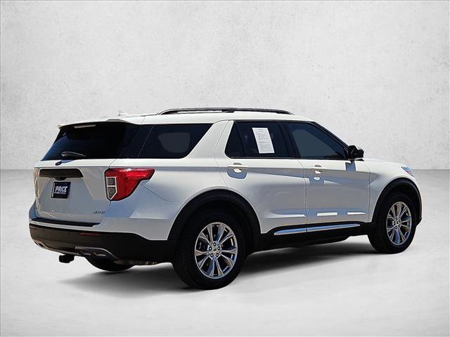 Used 2021 Ford Explorer XLT w/ Equipment Group 202A AWD/4WD image 5