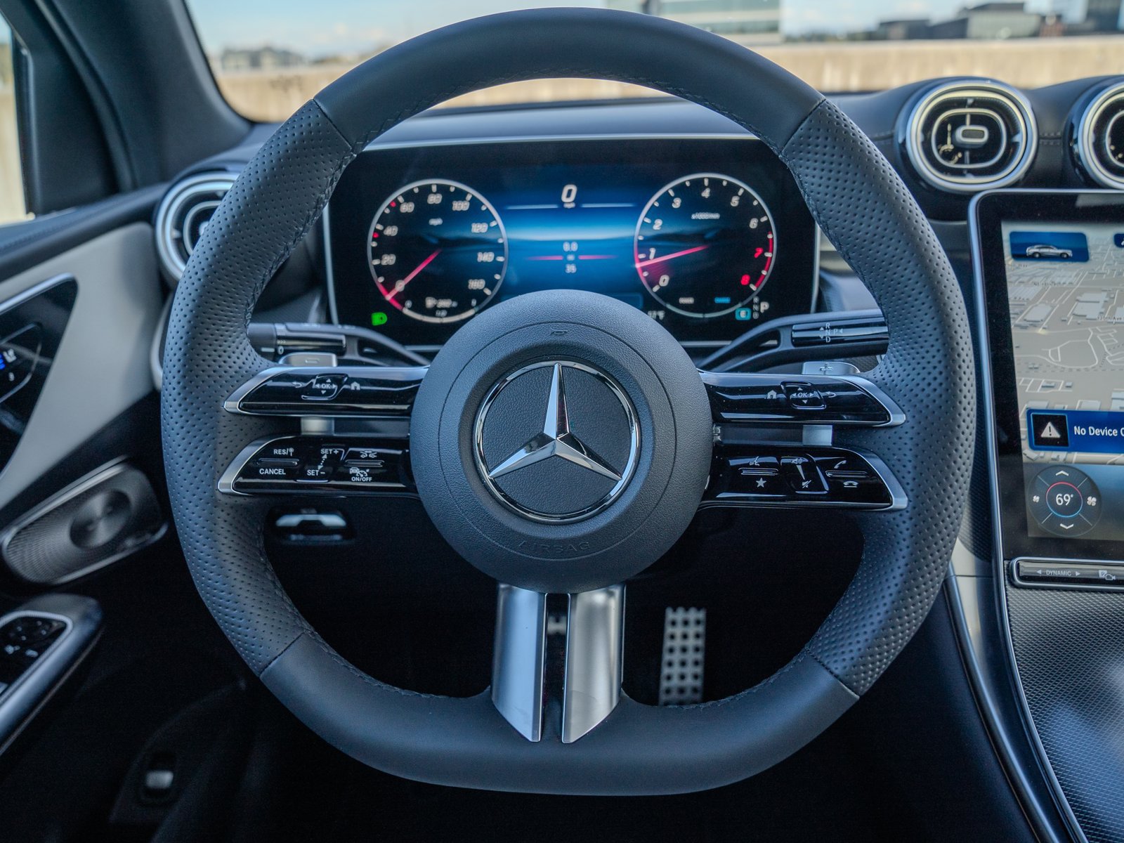 Used 2026 Mercedes-Benz GLC 300 4MATIC image 24