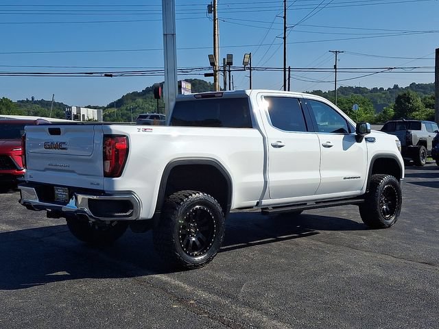 Used 2022 GMC Sierra 1500 SLE w/ X31 Off-Road Package AWD/4WD image 2