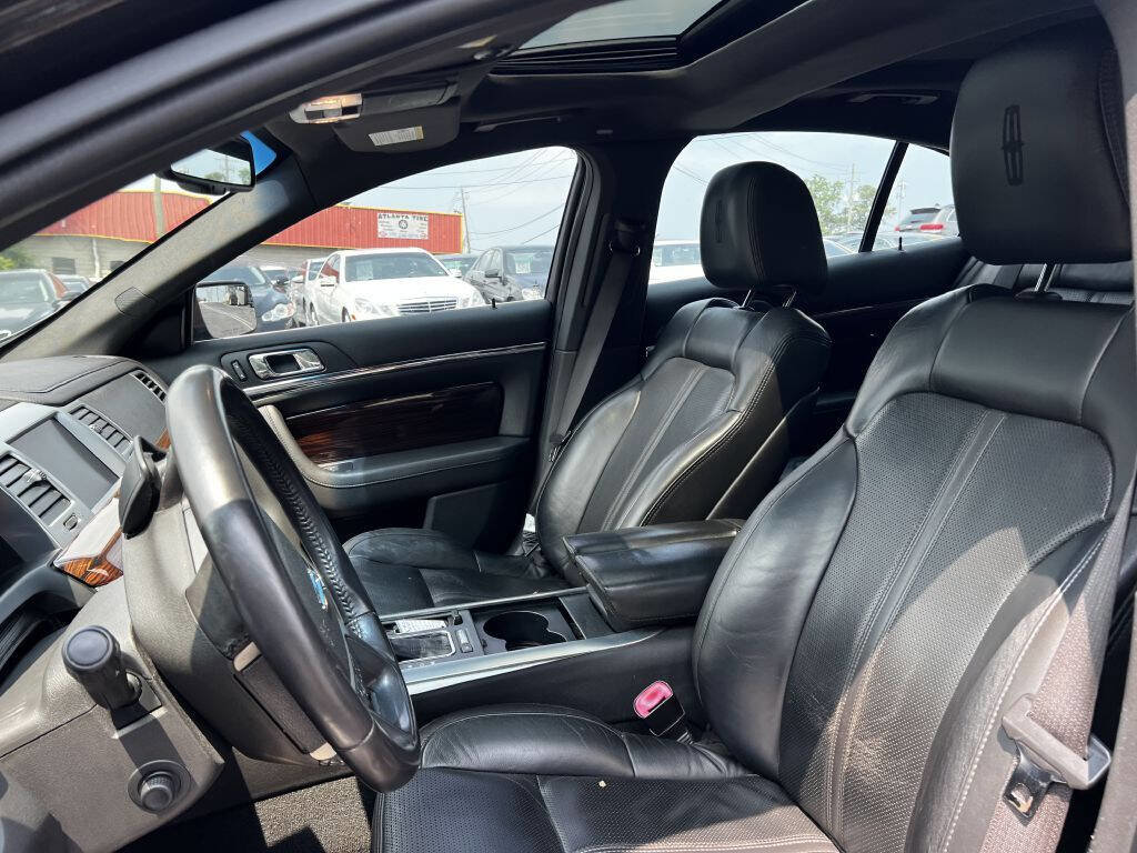 Used 2010 Lincoln MKS AWD image 13