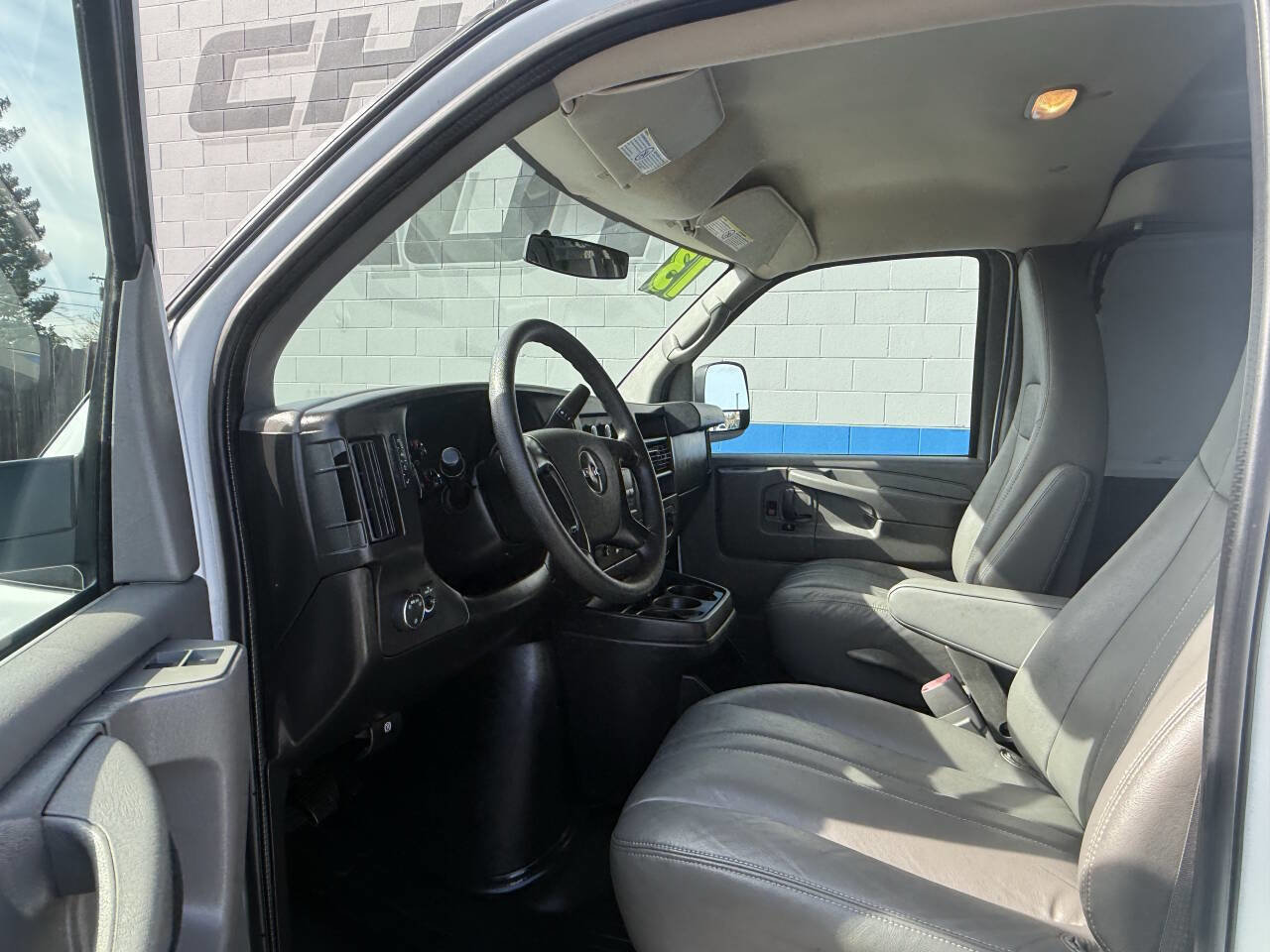 Used 2013 GMC Savana 2500 image 8