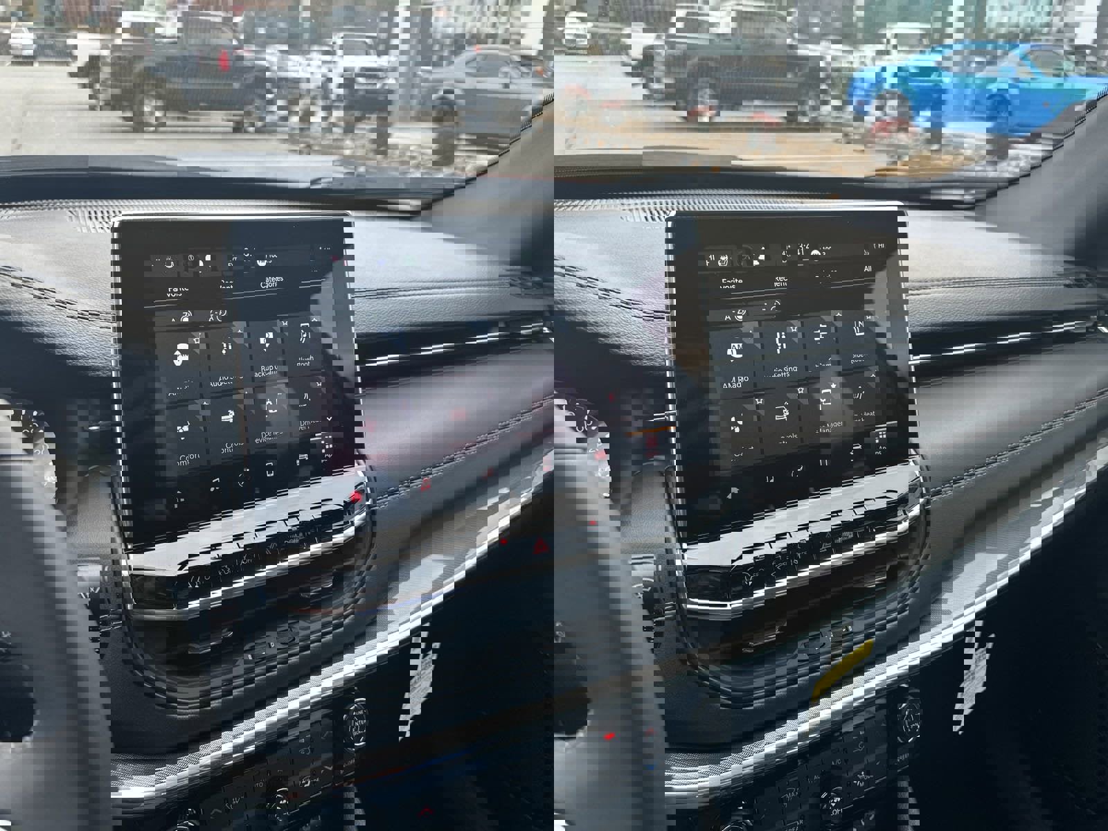 New 2024 Jeep Compass Limited image 34