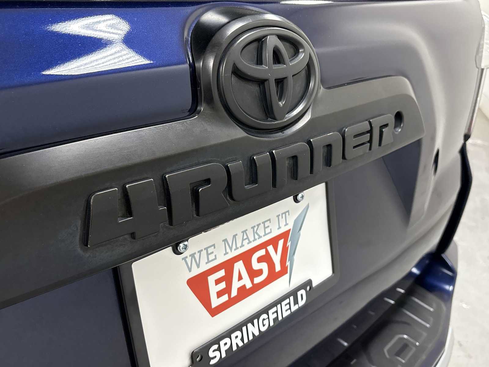 Certified 2018 Toyota 4Runner TRD Off-Road Premium AWD/4WD image 29