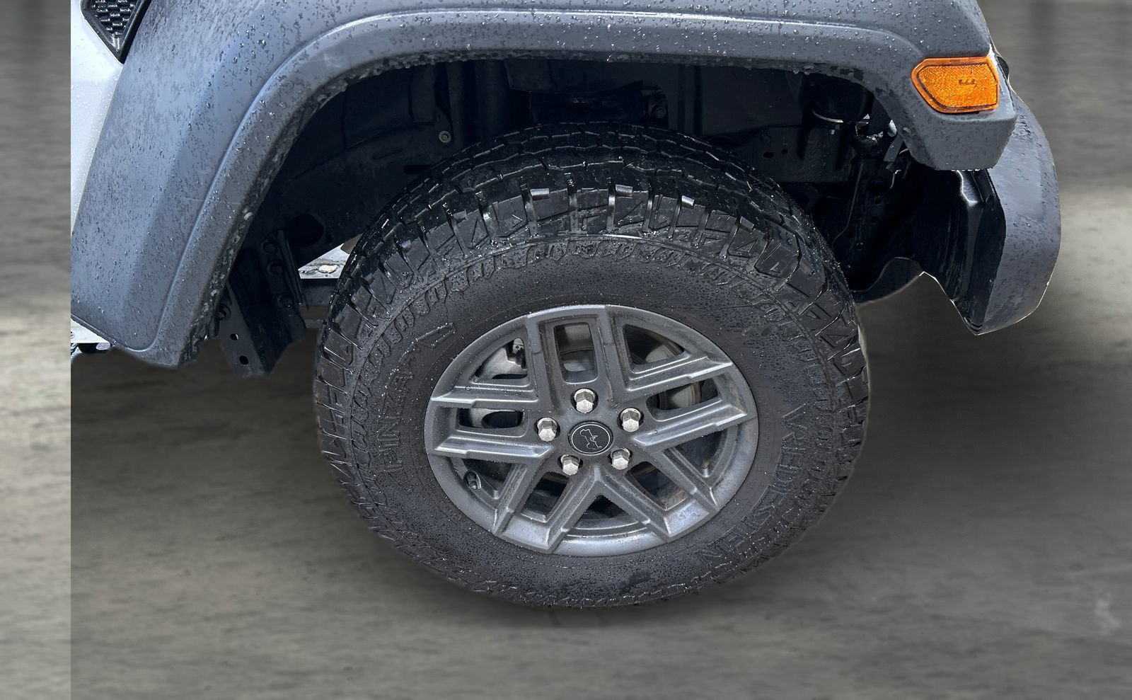 Used 2025 Jeep Gladiator Sport AWD/4WD image 22