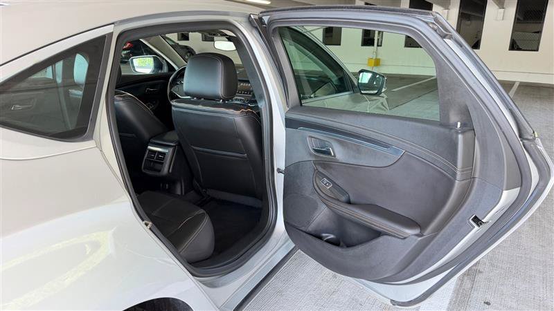Used 2016 Chevrolet Impala LTZ FWD image 34