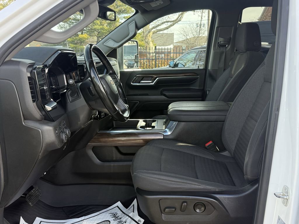 Used 2024 Chevrolet Silverado 3500 LT w/ All Star Edition image 11