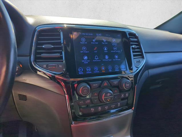 Used 2020 Jeep Grand Cherokee Altitude image 14