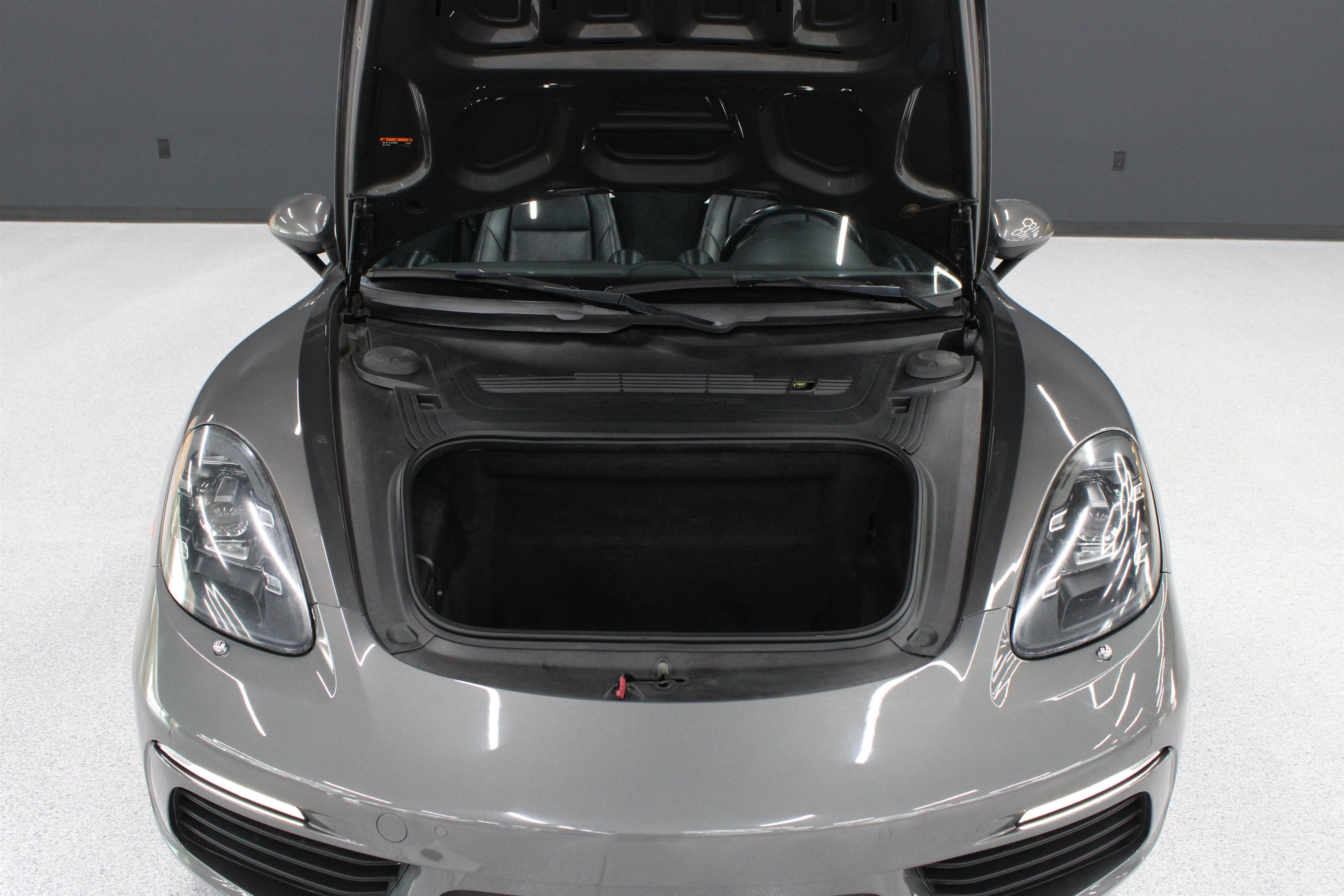 Used 2021 Porsche 718 Boxster w/ Premium Package RWD image 37