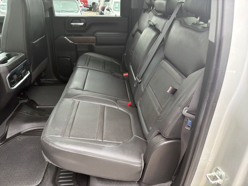Used 2022 GMC Sierra 3500 Denali w/ Denali Ultimate Package image 9