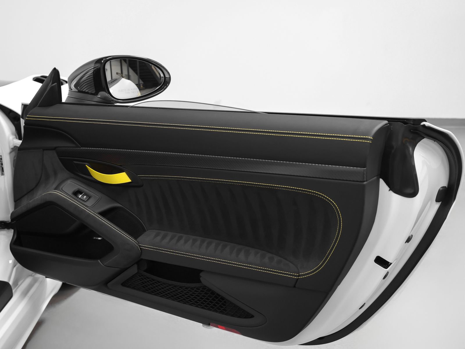 Certified 2025 Porsche 718 Boxster Spyder RS RWD image 49