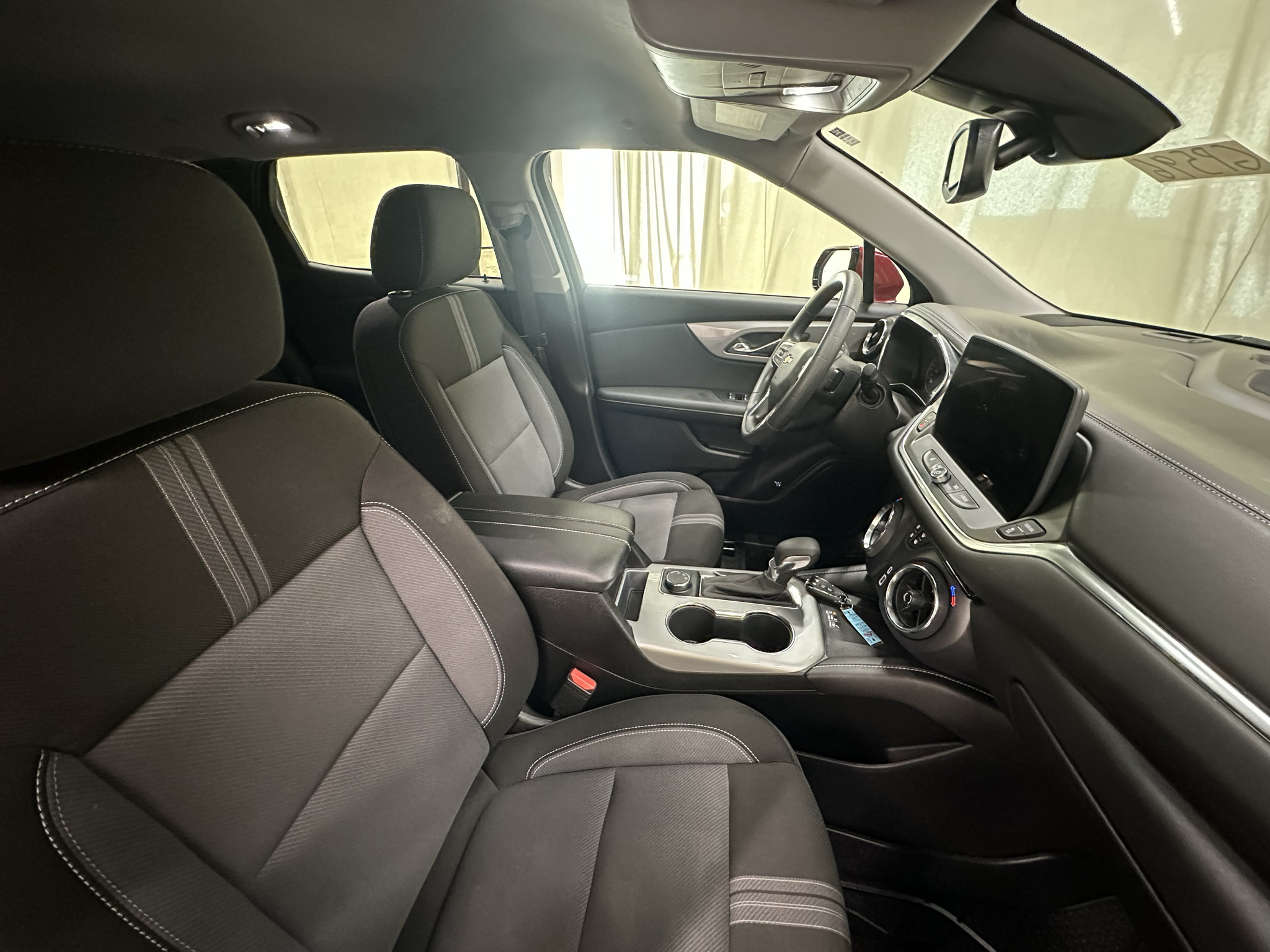 Certified 2025 Chevrolet Blazer LT w/ Convenience Package FWD image 25