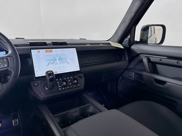 New 2026 Land Rover Defender 110 OCTA AWD/4WD image 26