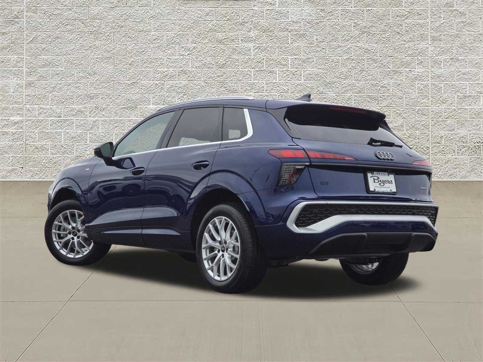 New 2026 Audi Q3 quattro 2.0T AWD/4WD image 5