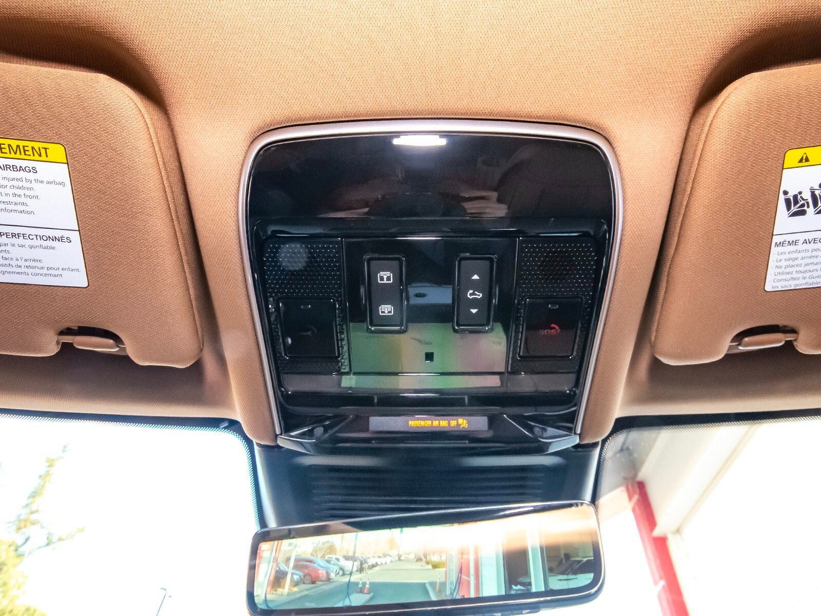 New 2025 Land Rover Range Rover SE image 17