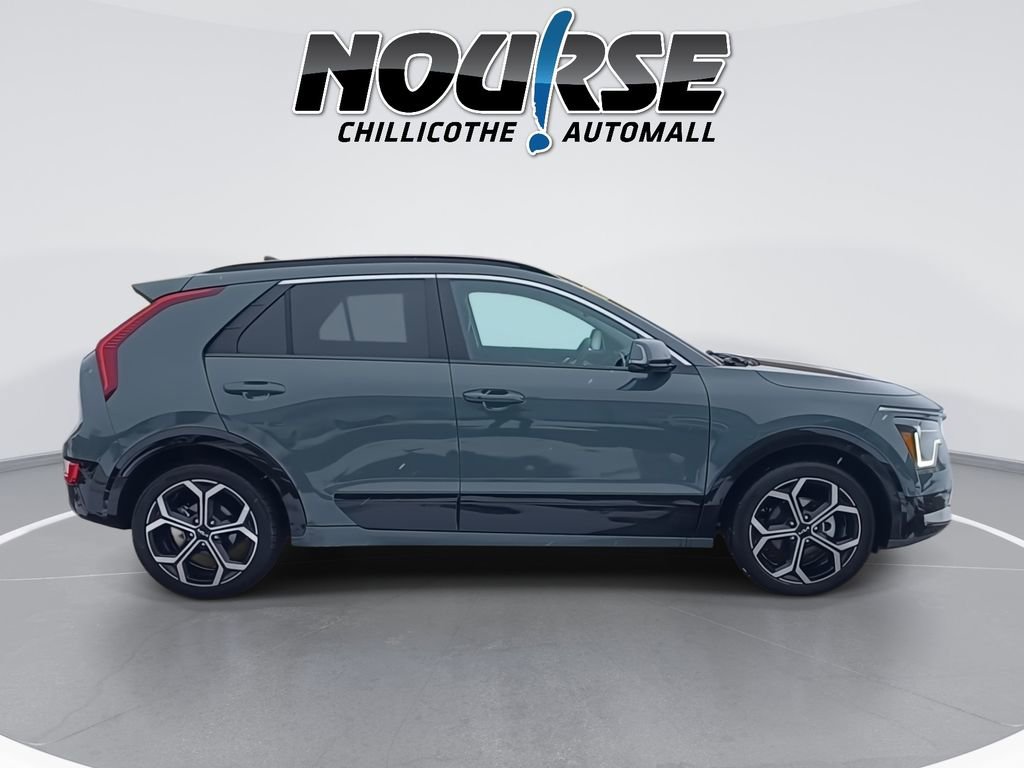 Used 2024 Kia Niro EX Touring image 9