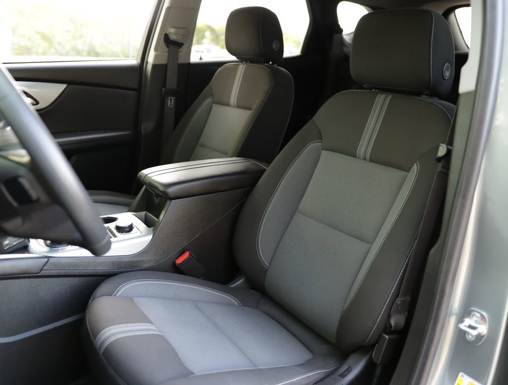 Used 2024 Chevrolet Blazer LT w/ Convenience Package FWD image 23