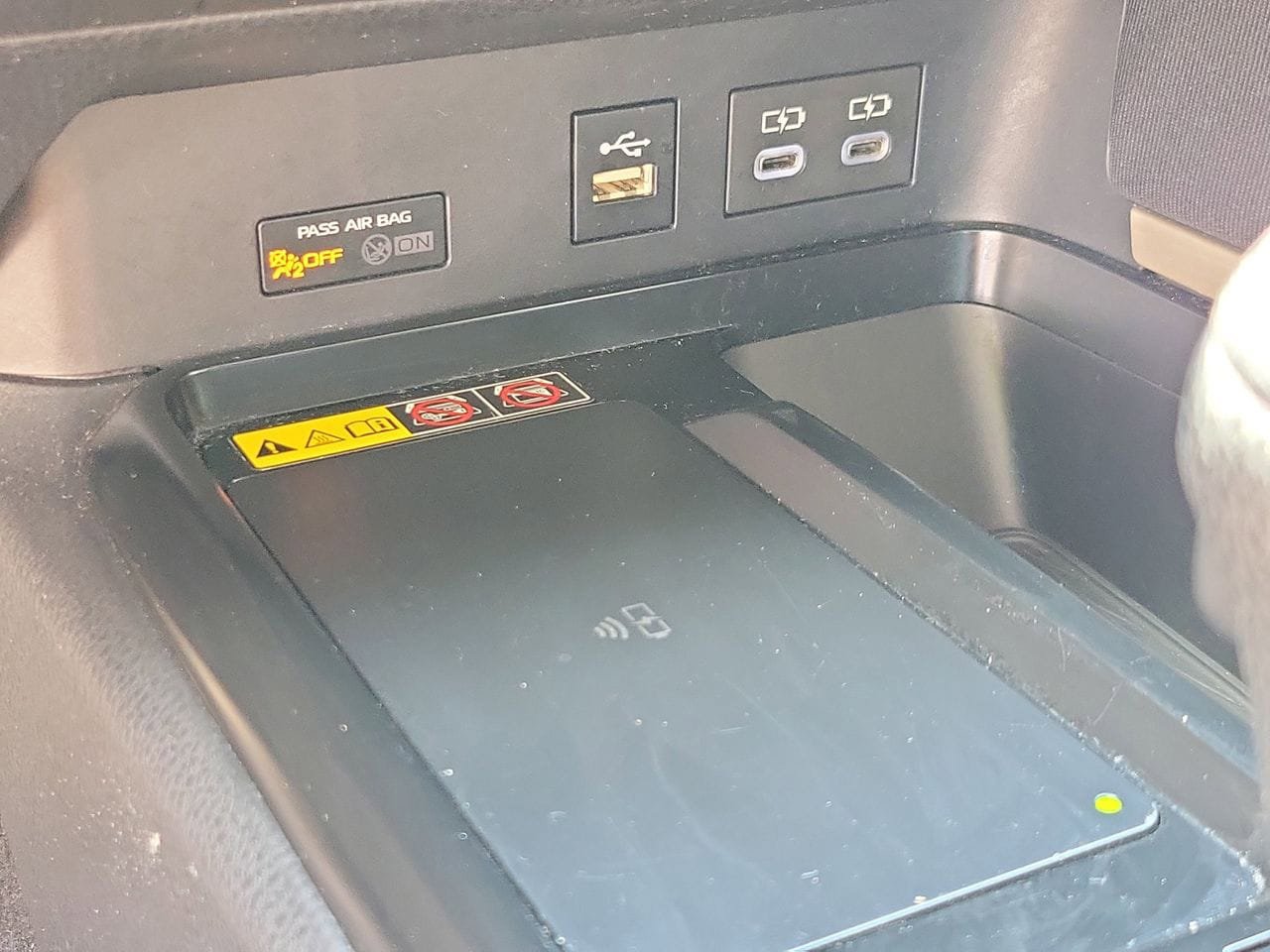 Used 2025 Toyota Camry LE image 30