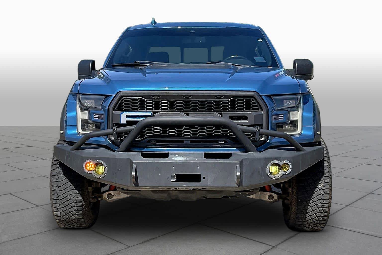 Used 2019 Ford F150 Raptor w/ Equipment Group 801A Mid image 4