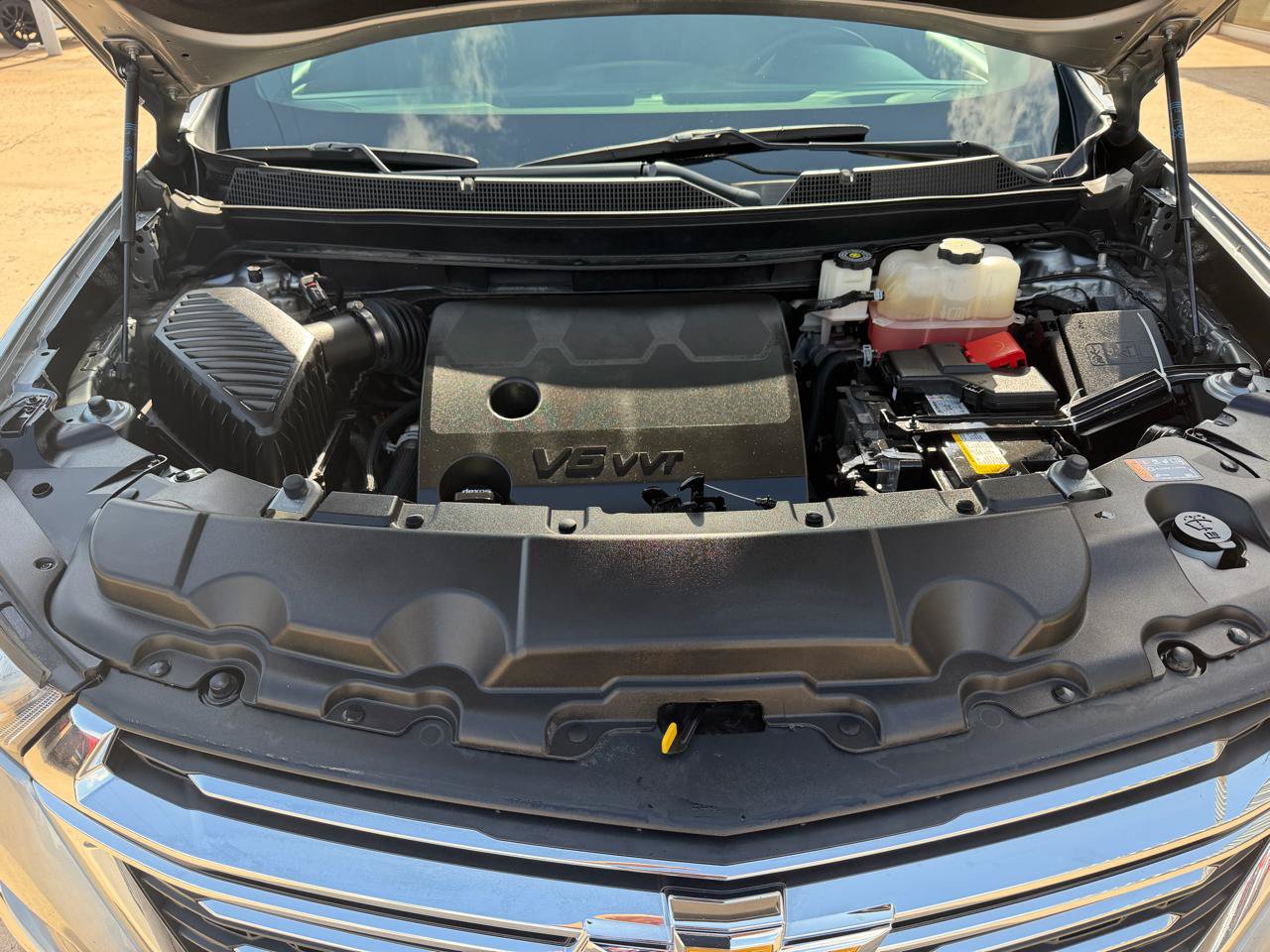 Used 2023 Chevrolet Traverse LT FWD image 24
