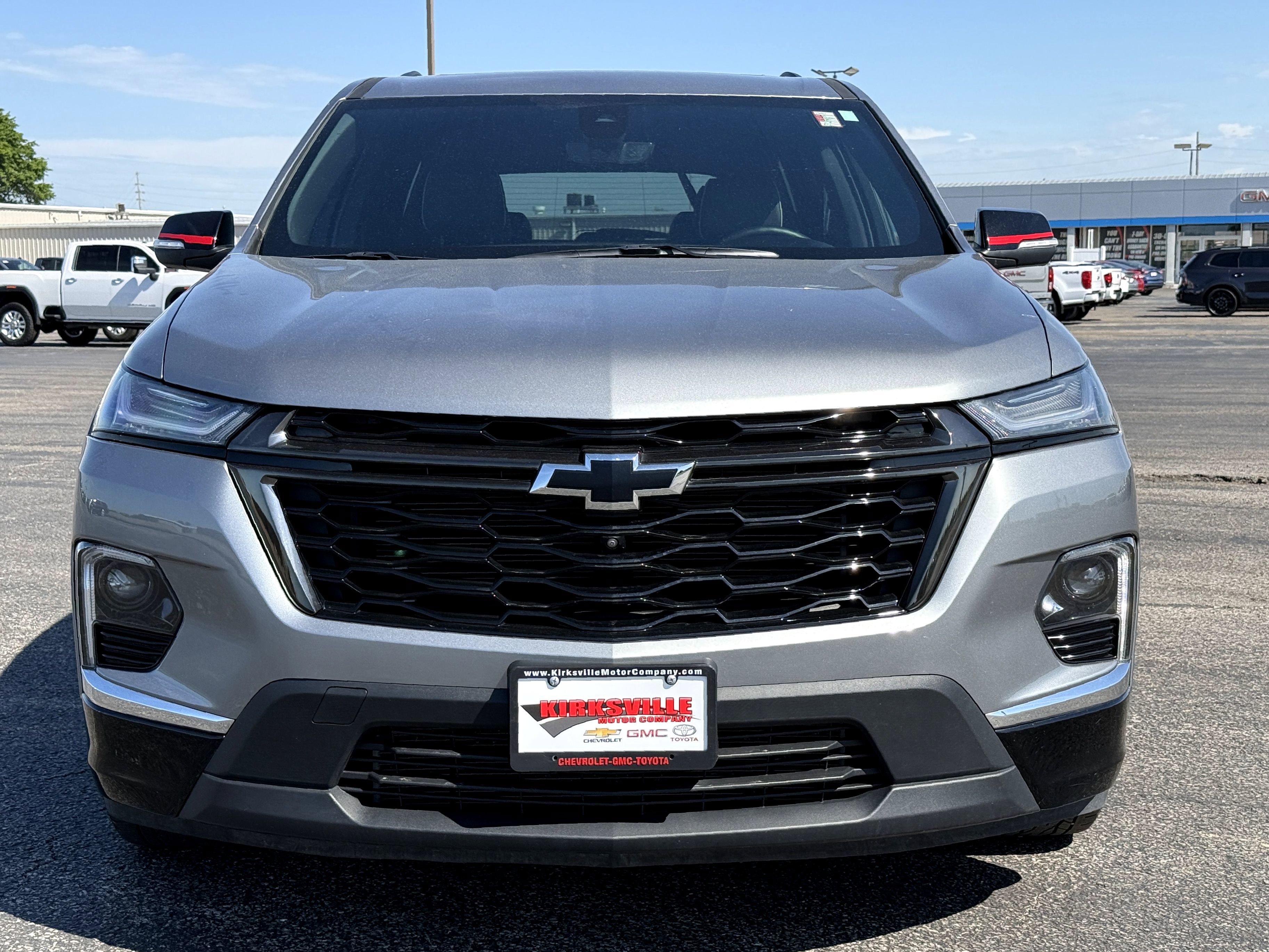 Used 2023 Chevrolet Traverse Premier w/ Redline Edition AWD/4WD image 7