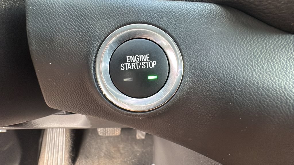 Used 2024 GMC Terrain SLE AWD/4WD image 23