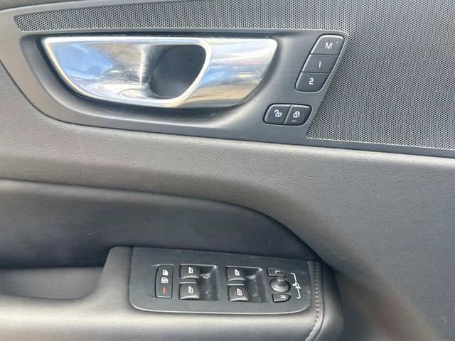Used 2025 Volvo XC60 B5 Plus AWD/4WD image 25
