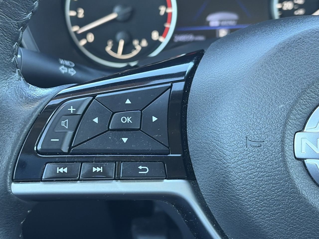 Certified 2025 Nissan Altima 2.5 SV w/ SV Premium Package image 21