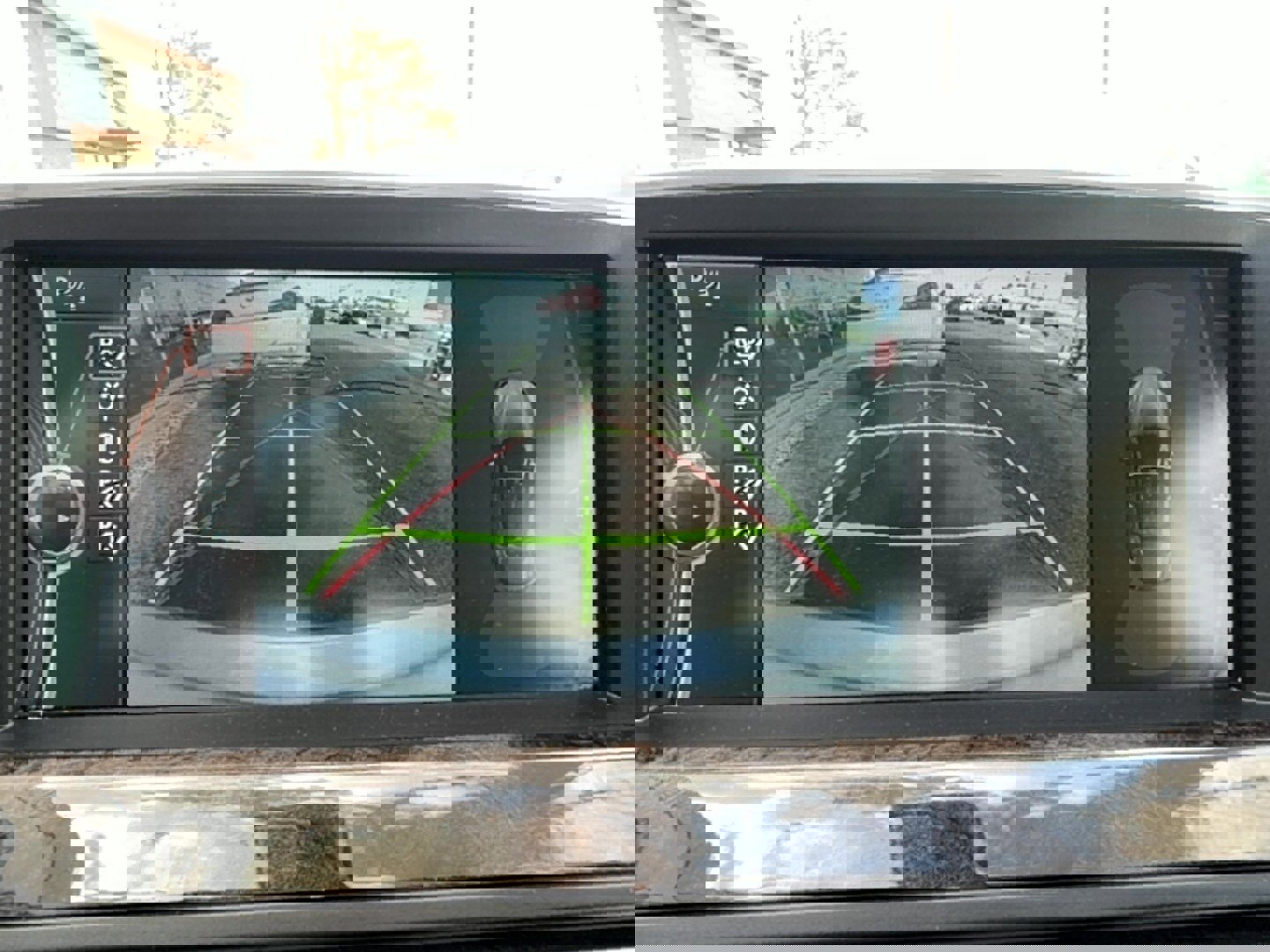 Used 2013 BMW 640i Convertible image 10