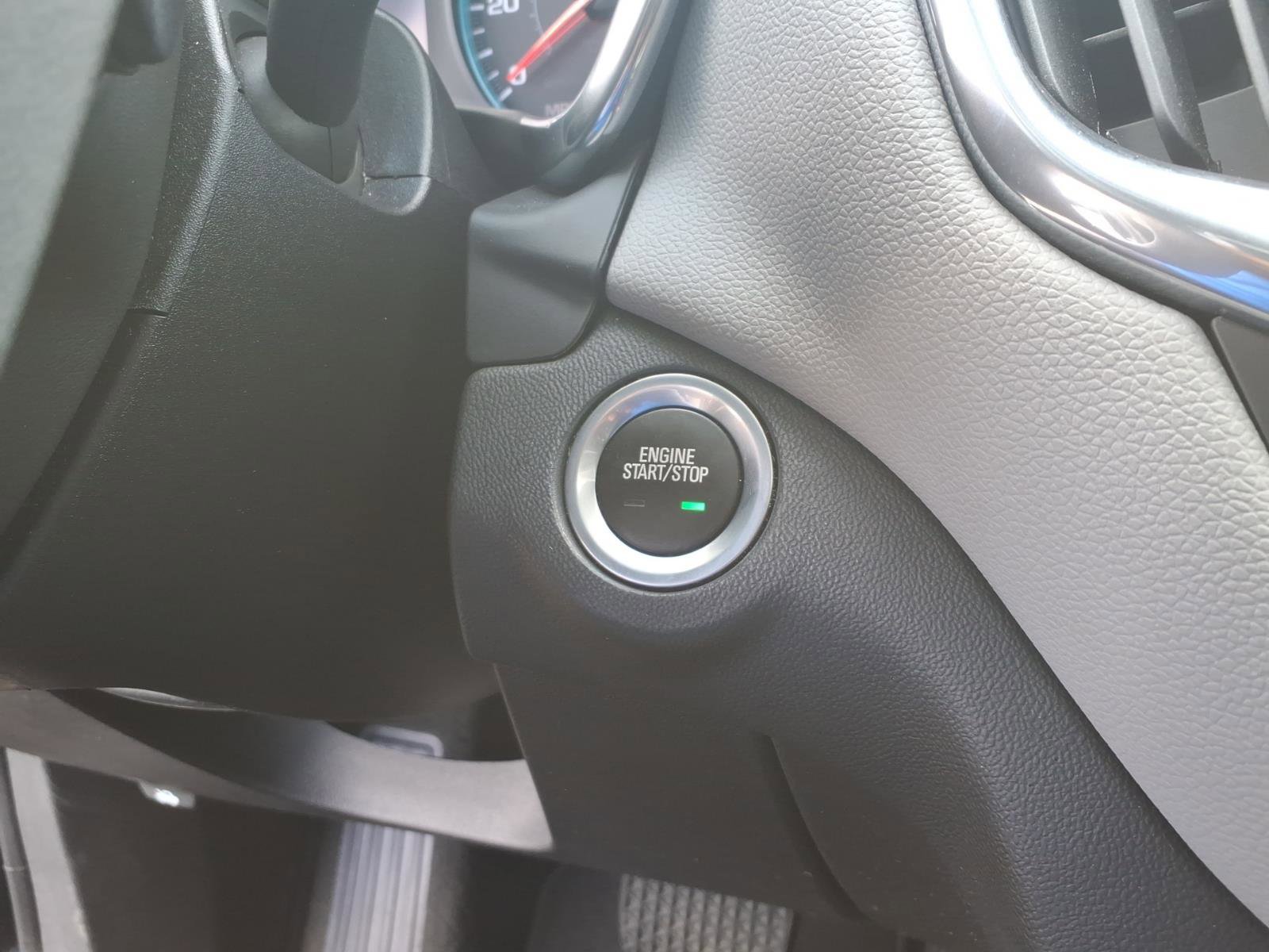 Used 2018 Chevrolet Equinox LS FWD image 11