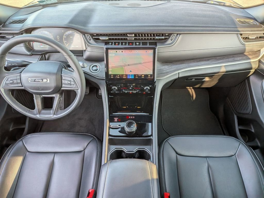 Used 2024 Jeep Grand Cherokee Limited w/ Trailer Tow Package image 11