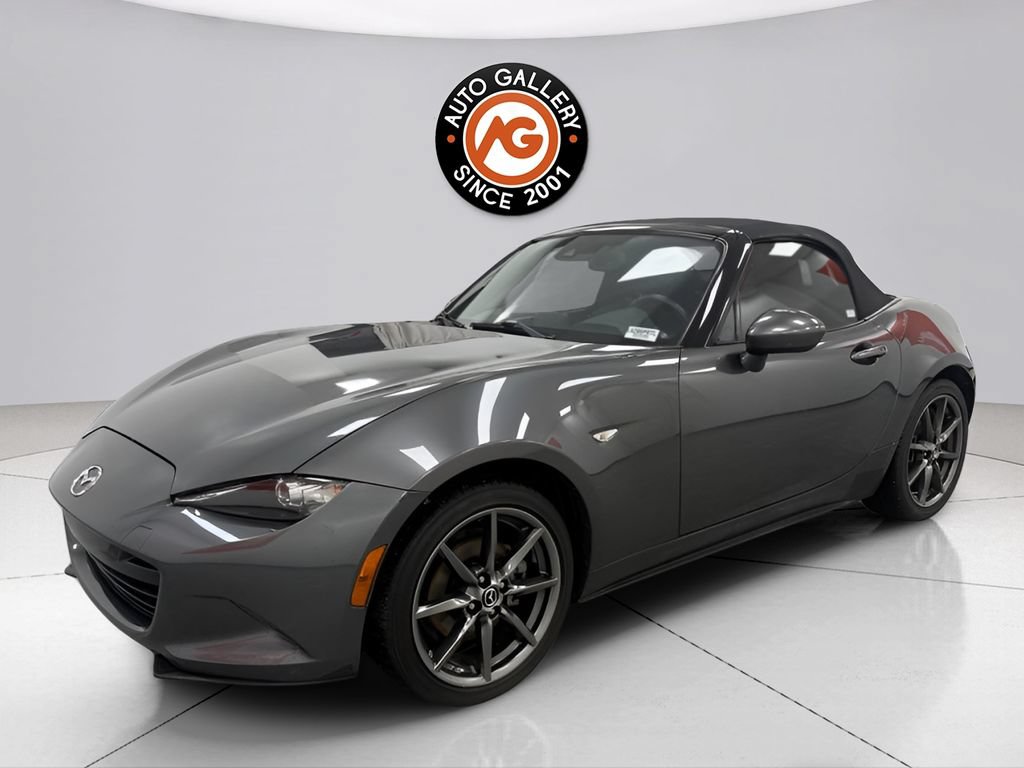 Used 2019 MAZDA MX-5 Miata Grand Touring w/ GT-S Package RWD image 8