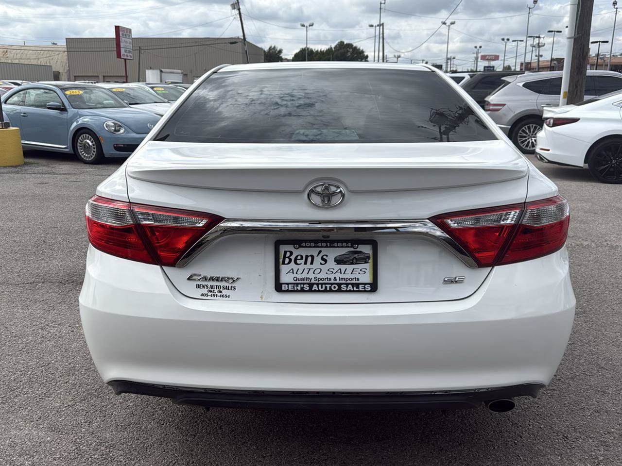 Used 2017 Toyota Camry SE FWD image 7