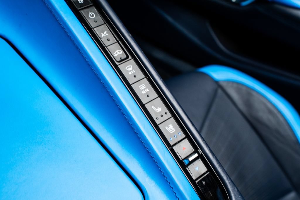 Used 2022 Chevrolet Corvette Stingray Premium Cpe w/ Battery Protection Package RWD image 37