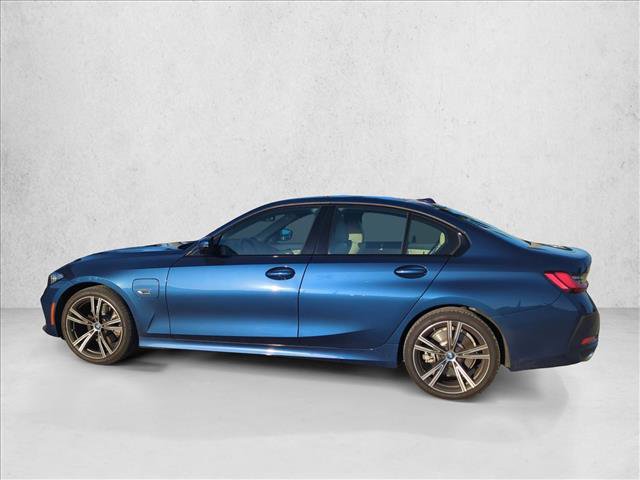 Used 2023 BMW 330e w/ Premium Package image 4